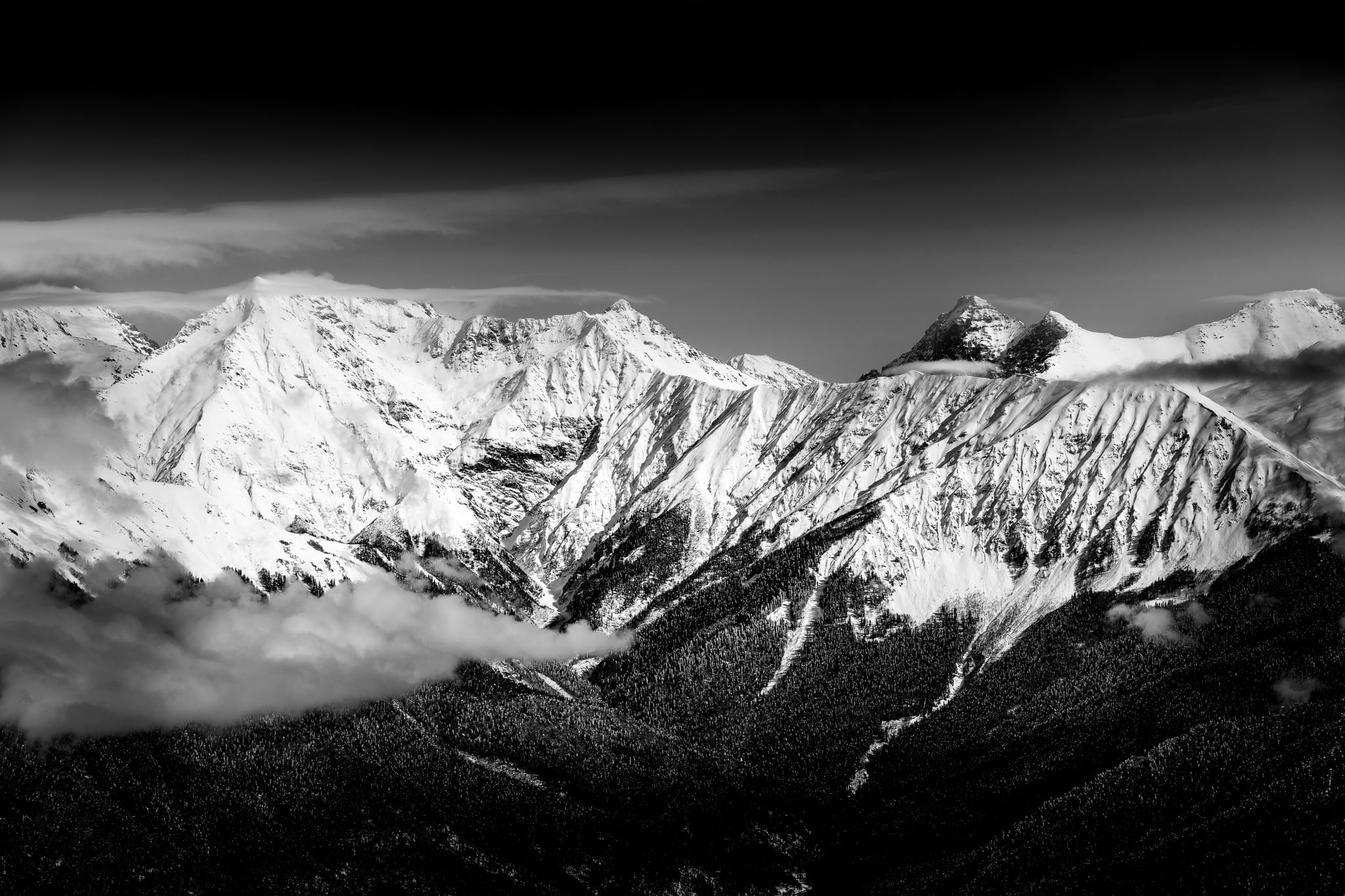 Snow ridges, in black and white